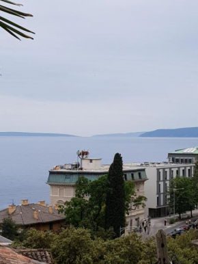  Sunny apartment 150 m from the sea  Опатия